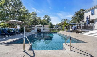 23 Pelican Dr, Bayville, NJ 08721