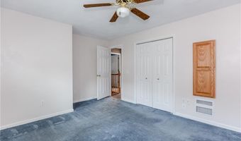 20 Birch View Ct, Cranston, RI 02921