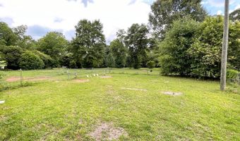 111 SE Rosewood Dr, Albany, GA 31705
