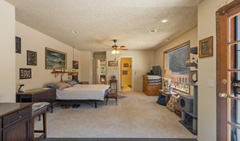 913 Starveout Creek Rd, Azalea, OR 97410