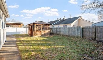 86 Sherwood St, Cranston, RI 02920