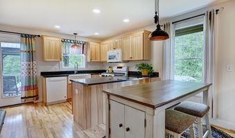 165 Breezy Way, Barrington, NH 03825