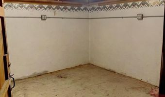 809 S Roselawn Ave, Artesia, NM 88210