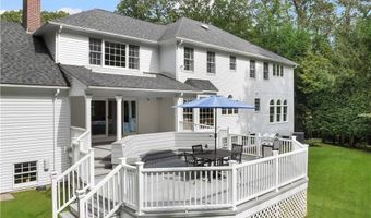 215 Watch Hill Dr, East Greenwich, RI 02818