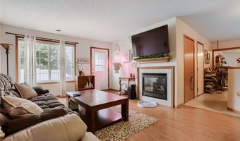 6452 158th St W, Apple Valley, MN 55124