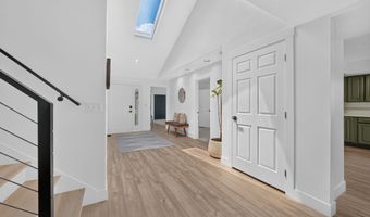 1979 S CAVE HOLLOW Way, Bountiful, UT 84010
