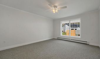 22 Fairway Dr, Ashland, NH 03217