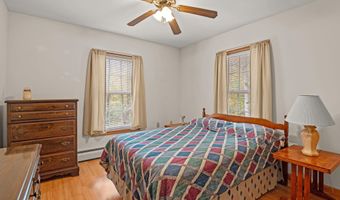 104 Merriment Ln, Blakeslee, PA 18610