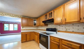 85 Indian Trl, Glocester, RI 02814