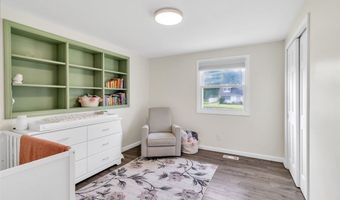 12485 N Lawn Ct, Alden, NY 14004