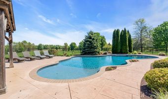 42 Ridgeview Way, Allentown, NJ 08501