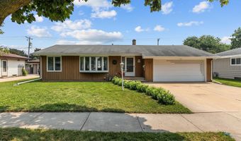 1024 S MATTHIAS St, Appleton, WI 54915