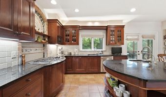 8004 SPLIT OAK Dr, Bethesda, MD 20817