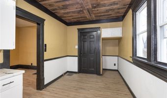 258 Oberlin Ct, Akron, OH 44311