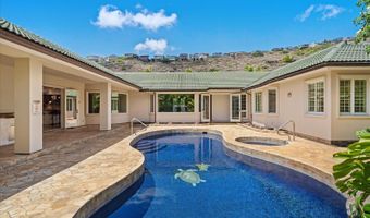 626 W Hind Dr, Honolulu, HI 96821