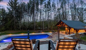 6830 N PURDY Pkwy, Appleton, WI 54913