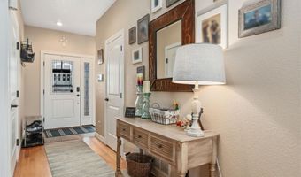 5236 SHADOW ROCK Dr, Cheyenne, WY 82009