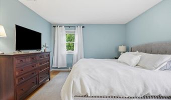 2705 ANDREA Dr, Allentown, PA 18103