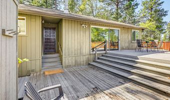 1105 Ivy Ln, Ashland, OR 97520