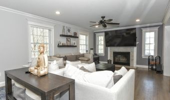 3 Susan Valley Ter, Alloway, NJ 07462