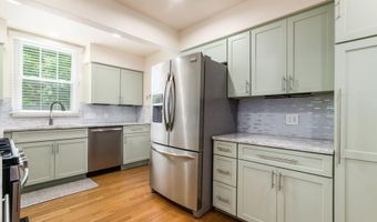 161 Deland Ave, Columbus, OH 43214
