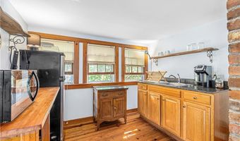 557 Center Rd, Block Island, RI 02807