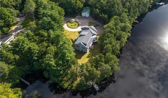 21 Fairview Ave, Hopkinton, RI 02832
