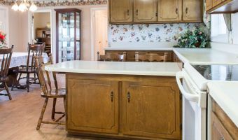 596 Teakwood Rd, Alma, GA 31510