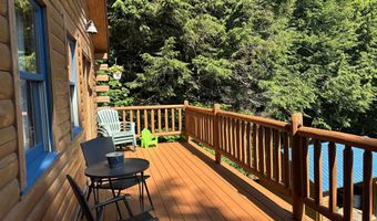 46 Log Cabin Dr, Cambridge, VT 05465