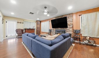 879 Pacific St, Angels Camp, CA 95222