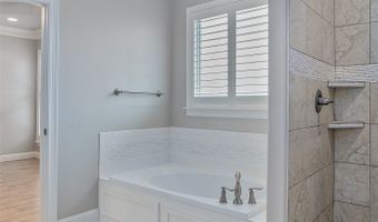 214 Roanoke Cir, Benton, LA 71006