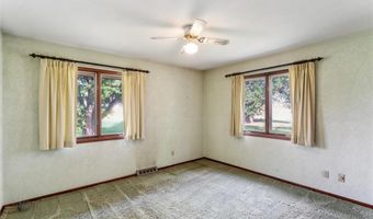 71 Railroad St, Atkins, IA 52206