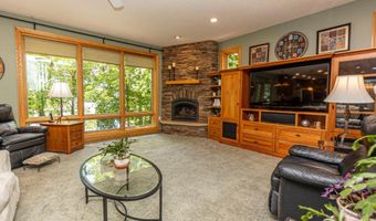 1728 Golden Dr SW, Alexandria, MN 56308