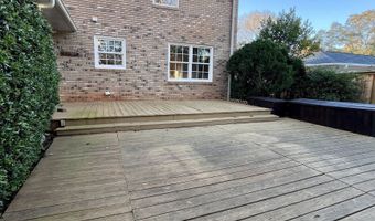 325 University Cir, Athens, GA 30605