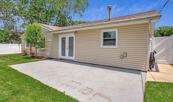 3504 MOYLAN Dr, Bowie, MD 20715