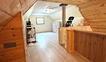 6 Maple Dr, Abbot, ME 04406