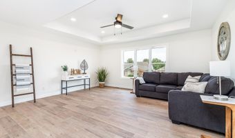 6100 Lynbrook, Asbury, IA 52002