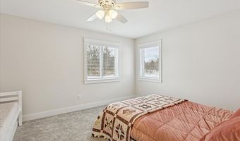 8370 Lakeview Rd, Alanson, MI 49706