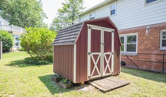 6115 LONE OAK Dr, Bethesda, MD 20817