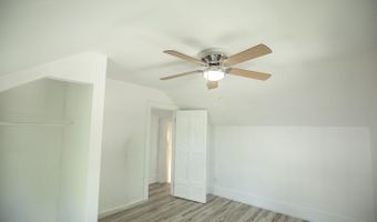 125 S Heckart St, Algona, IA 50511