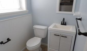 3225 W Cir, Adrian, MI 49221