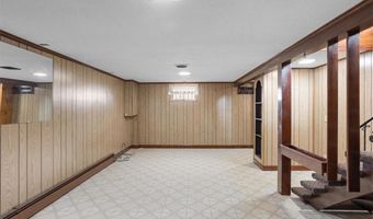 30 Dover Ave, East Providence, RI 02914
