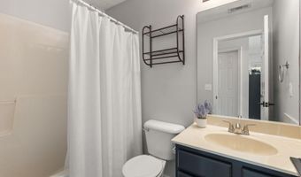 185 Swanee Ln, Woodstock, GA 30188