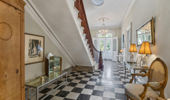 208 High St, Belfast, ME 04915