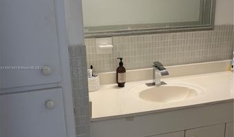 2910 Point East Dr M601, Aventura, FL 33160