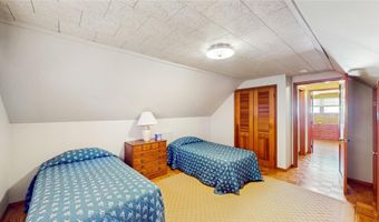 42 Plainfield Rd, Albertson, NY 11507