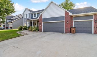946 11th Ave SE, Altoona, IA 50009