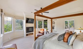 1105 White Oak Dr, Santa Rosa, CA 95409