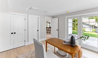 35 Coggeshall Ave, Newport, RI 02840