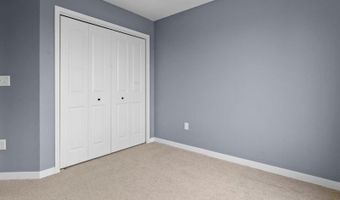 114 Cherry Ln, Riverside, IA 52327